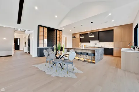 2410 White Oak Drive Northbrook IL 60062