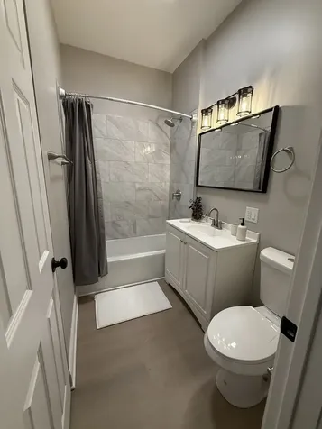 3049 North Avers Avenue Chicago IL 60618