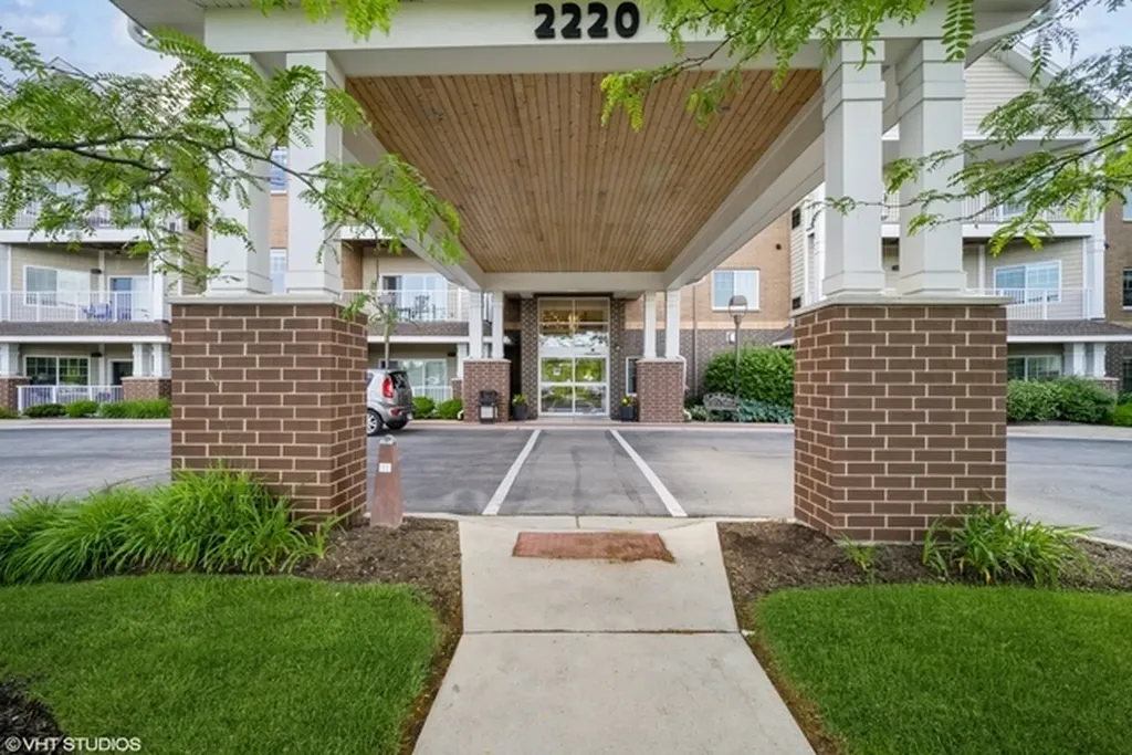 2220 Founders Drive Northbrook IL 60062
