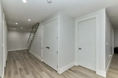 6644 North Knox Avenue Lincolnwood IL 60712
