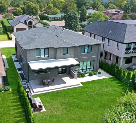 6644 North Knox Avenue Lincolnwood IL 60712