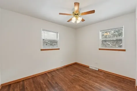 1715 14TH Street Winthrop Harbor IL 60096