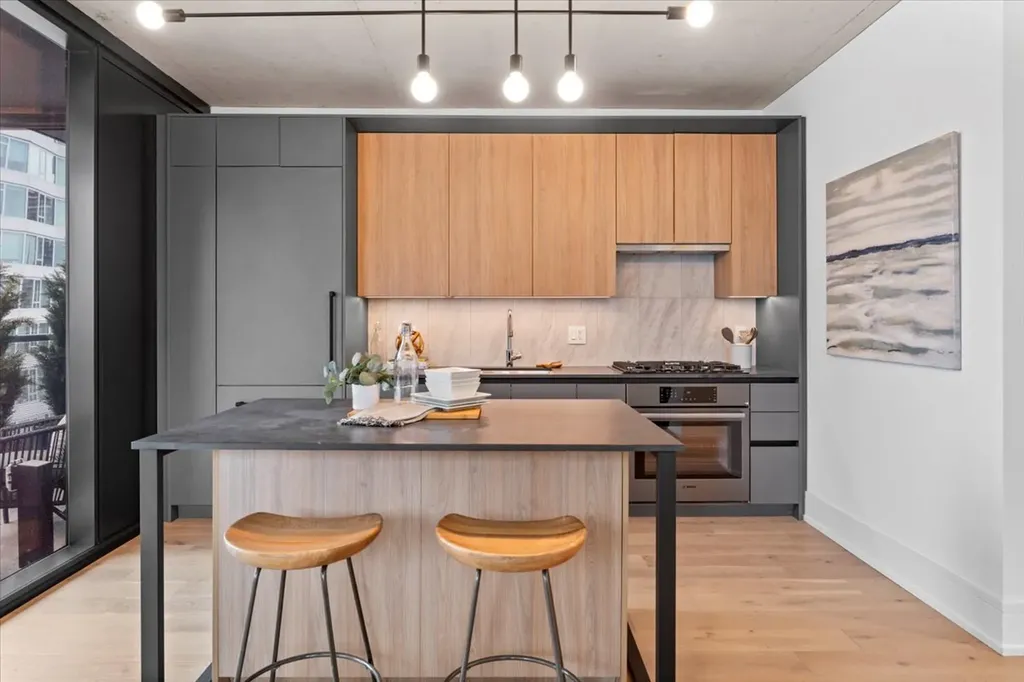 234 West Polk Street Chicago IL 60607