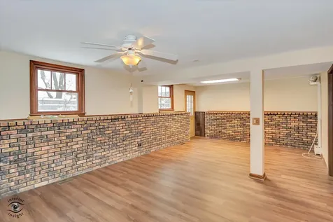 9 Cebold Drive Montgomery IL 60538
