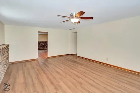 9 Cebold Drive Montgomery IL 60538