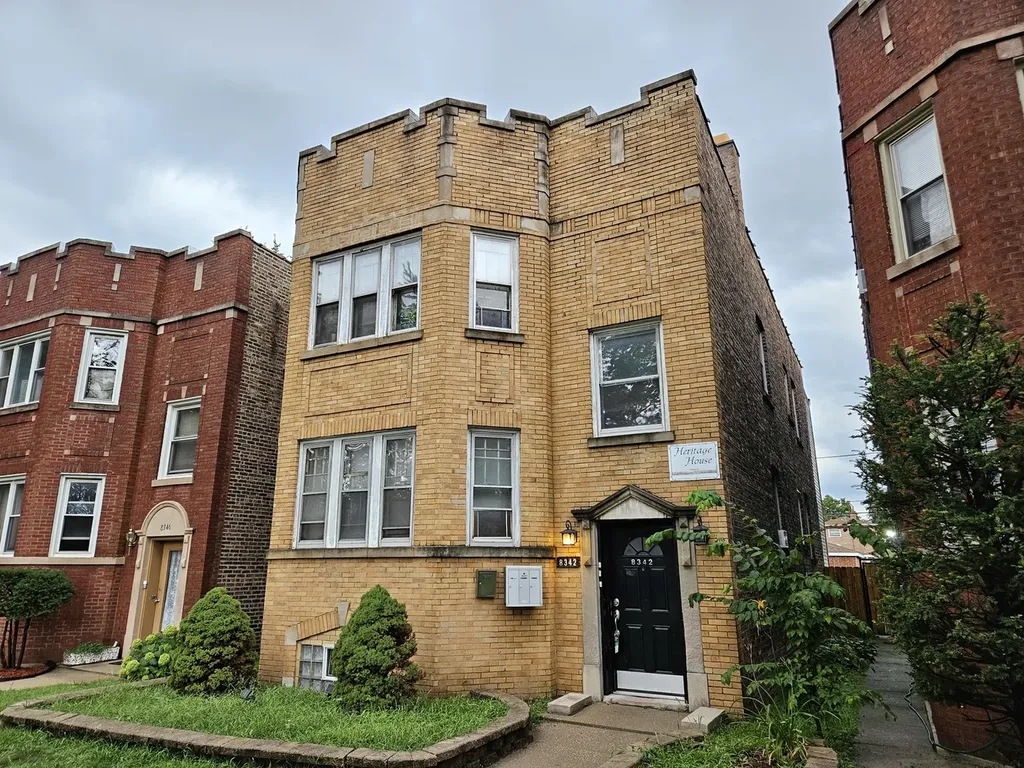 8342 South Wabash Avenue Chicago IL 60619