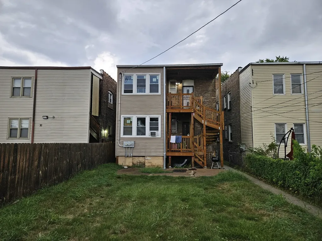 8342 South Wabash Avenue Chicago IL 60619