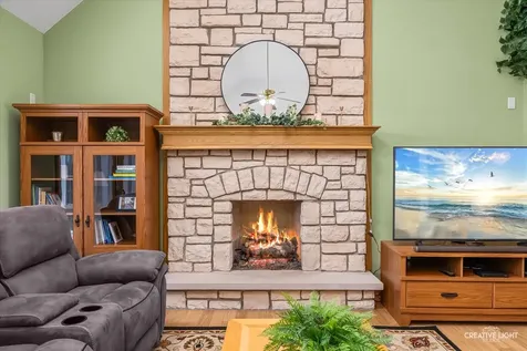1502 Cherry Road Oswego IL 60543