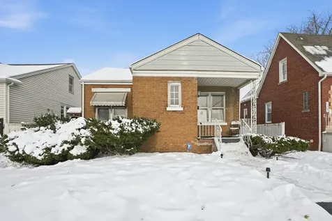 126 Warren Street Calumet City IL 60409