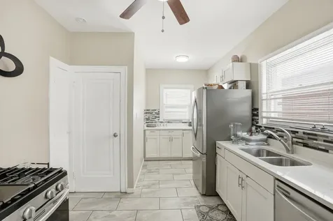 126 Warren Street Calumet City IL 60409