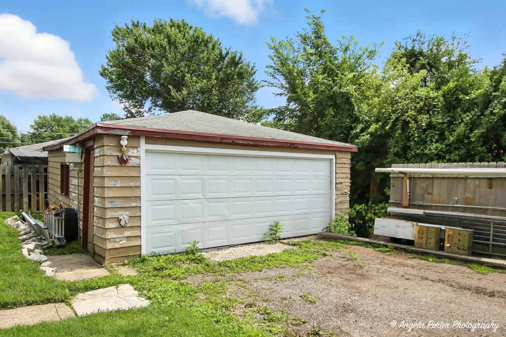42517 North Poplar Street Antioch IL 60002