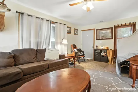 42517 North Poplar Street Antioch IL 60002