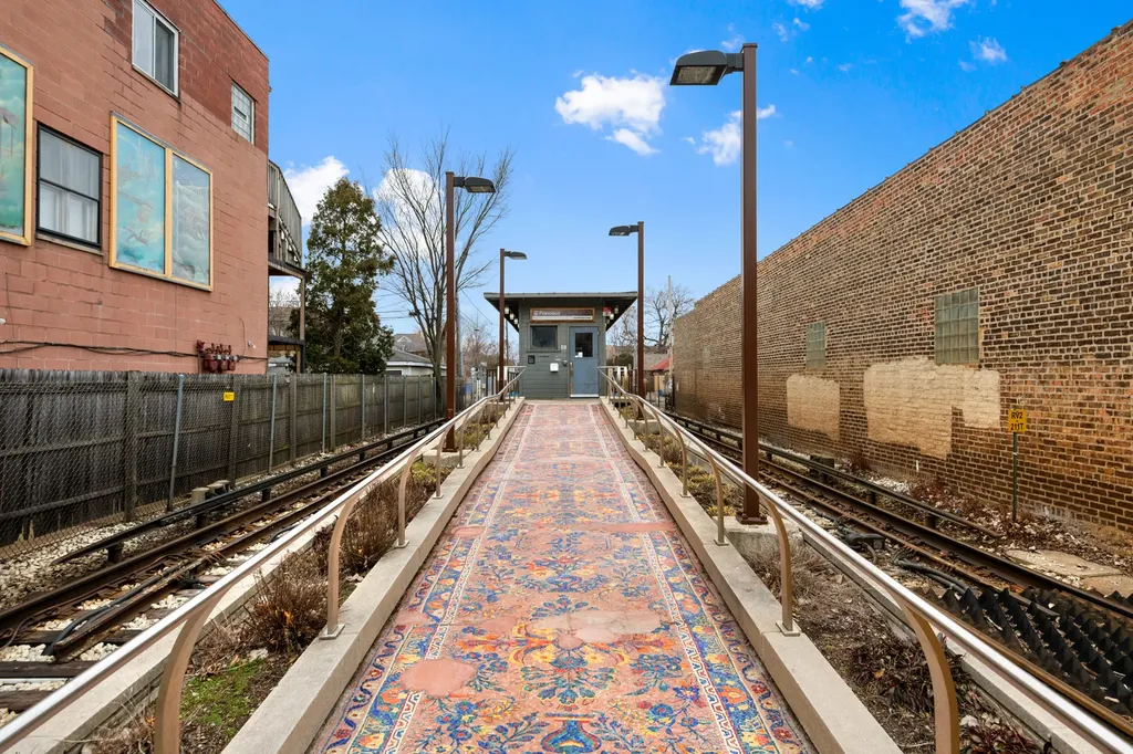 4353 North Richmond Avenue Chicago IL 60618