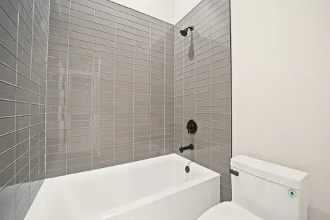 4353 North Richmond Avenue Chicago IL 60618