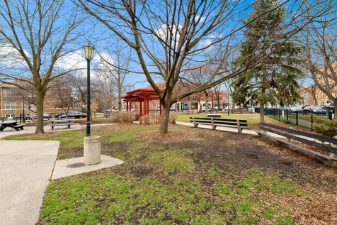 4353 North Richmond Avenue Chicago IL 60618