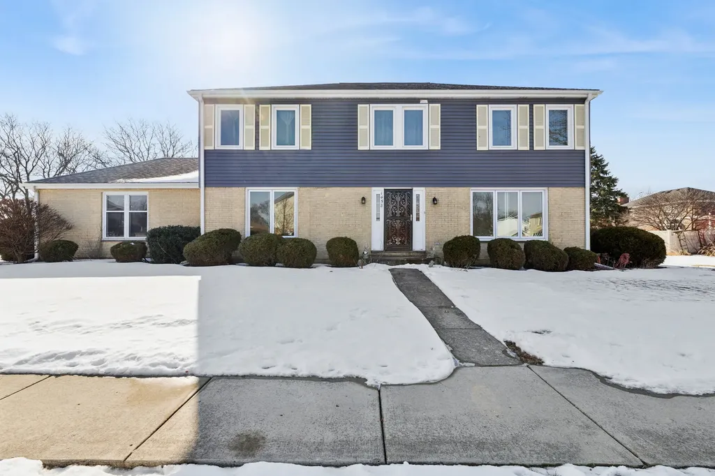 1458 Kingston Court Des Plaines IL 60018
