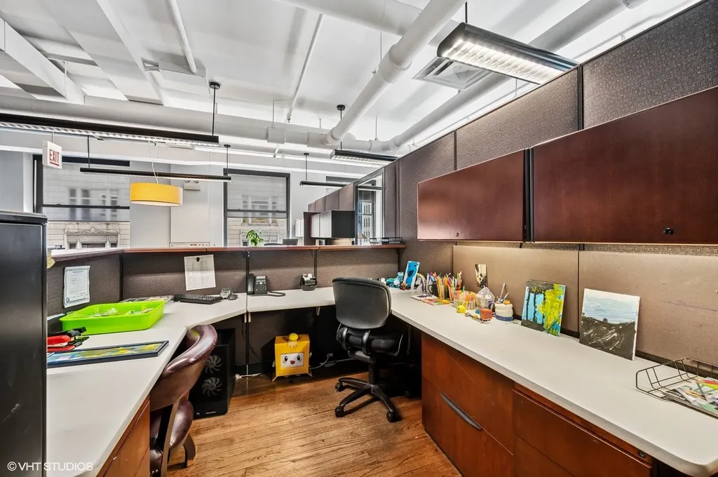 6 East Monroe Street Chicago IL 60603