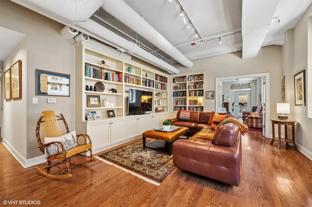 6 East Monroe Street Chicago IL 60603