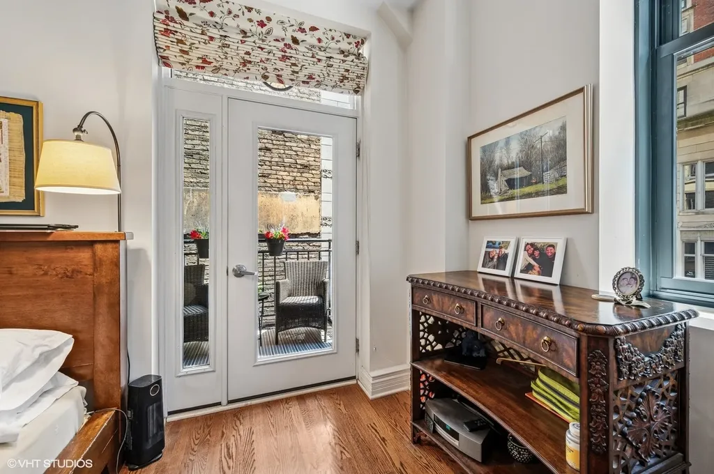 6 East Monroe Street Chicago IL 60603
