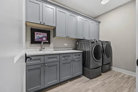 719 North Brainard Street Naperville IL 60563