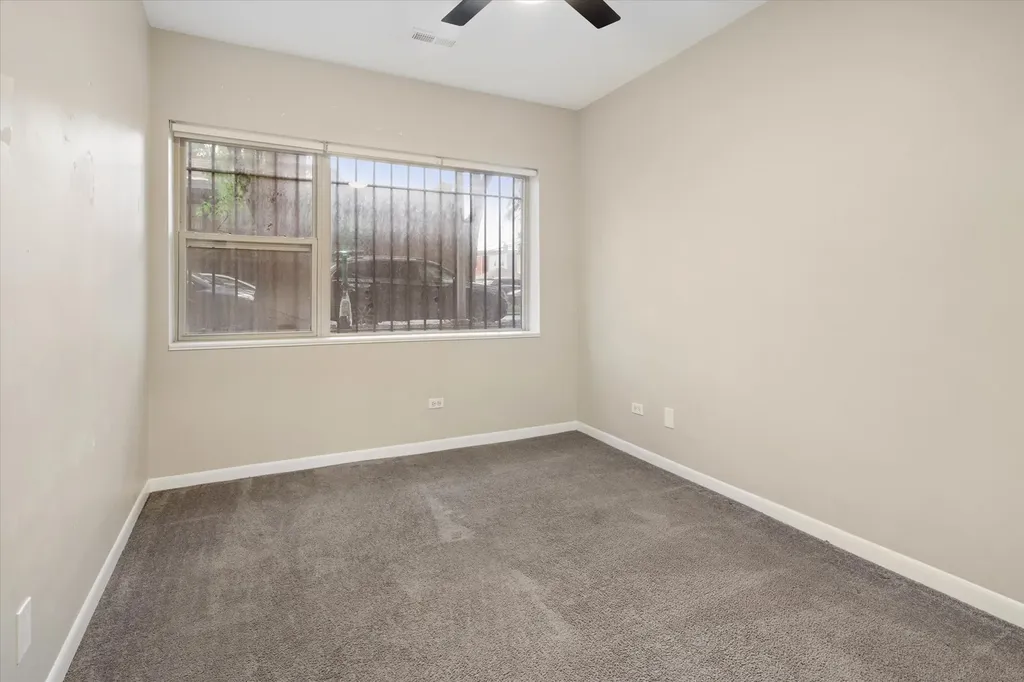 3923 West Ainslie Street Chicago IL 60625