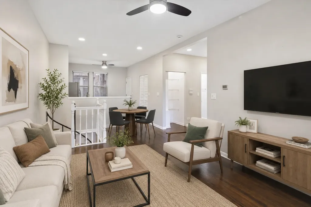 3923 West Ainslie Street Chicago IL 60625