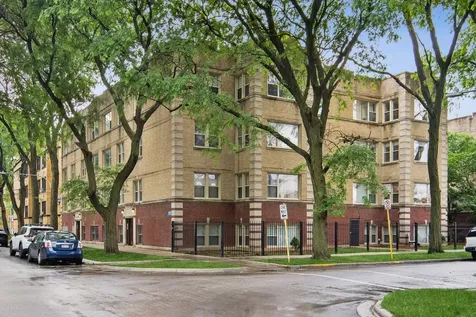 3923 West Ainslie Street Chicago IL 60625