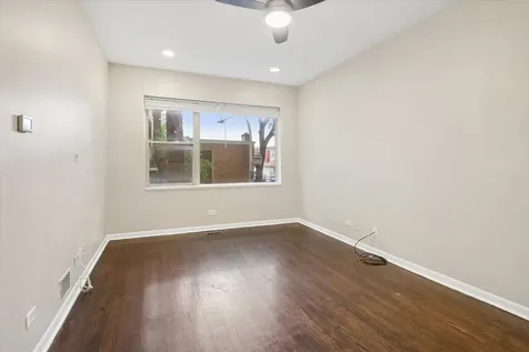 3923 West Ainslie Street Chicago IL 60625