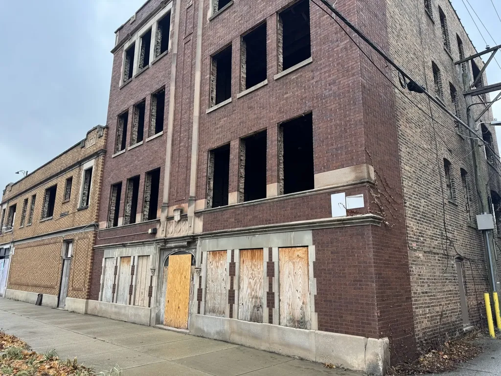 1758 East 79th Street Chicago IL 60649