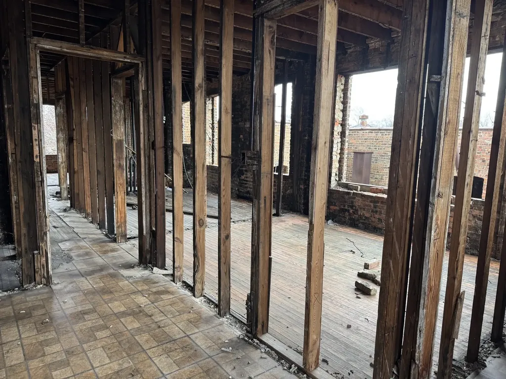 1758 East 79th Street Chicago IL 60649