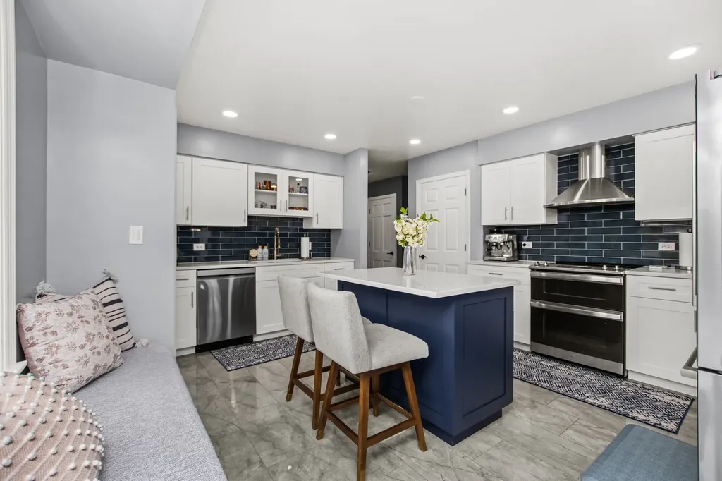 715 South Naperville Road Wheaton IL 60189