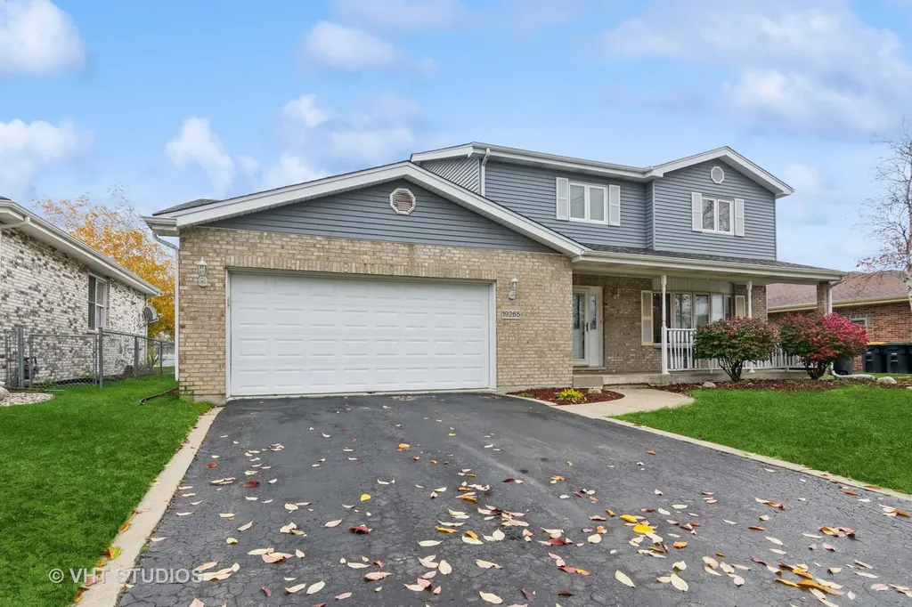 19265 Lange Street Lansing IL 60438
