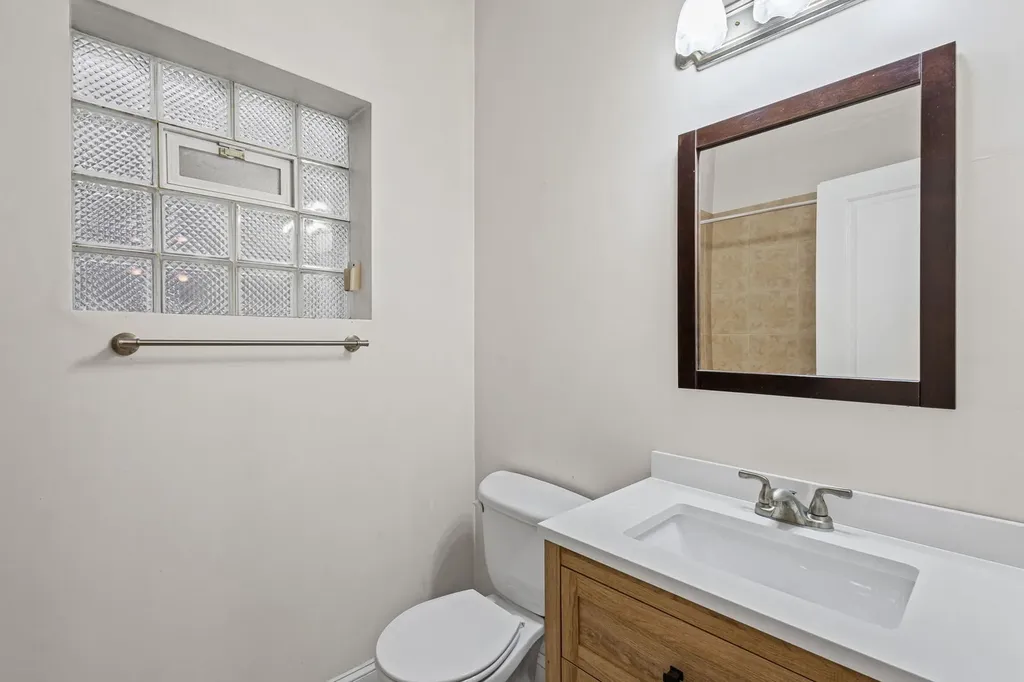 4809 South Wabash Avenue Chicago IL 60615