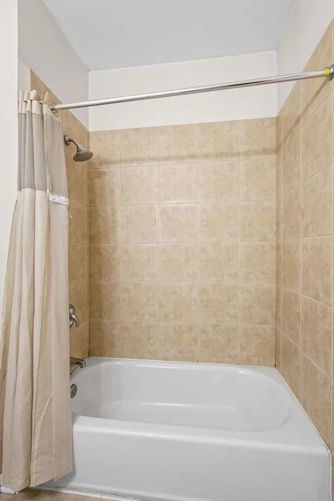 4809 South Wabash Avenue Chicago IL 60615