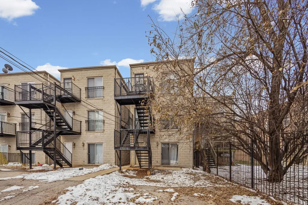 4809 South Wabash Avenue Chicago IL 60615