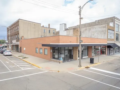 26-28-30 West Stephenson Street Freeport IL 61032
