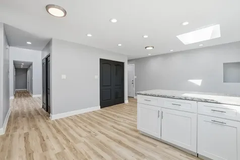 22740 Frederick Road Steger IL 60475