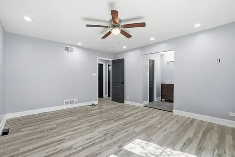 22740 Frederick Road Steger IL 60475