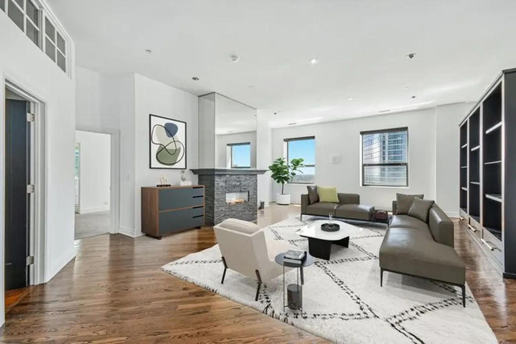 910 South Michigan Avenue Chicago IL 60605
