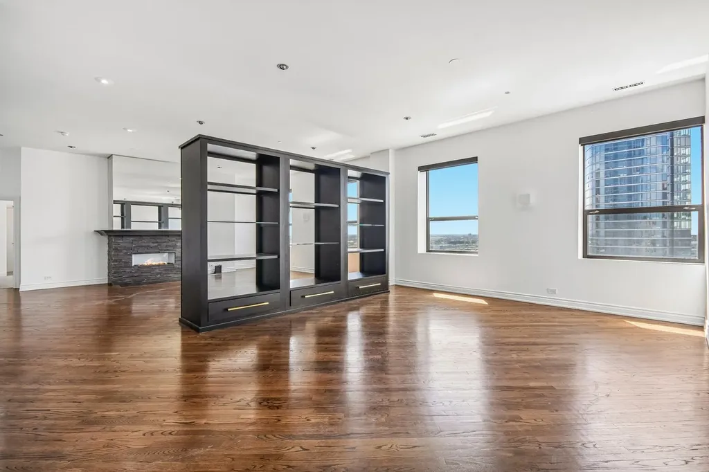 910 South Michigan Avenue Chicago IL 60605