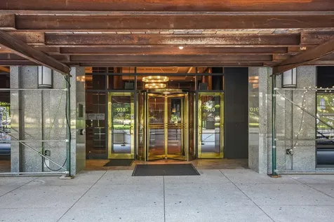 910 South Michigan Avenue Chicago IL 60605