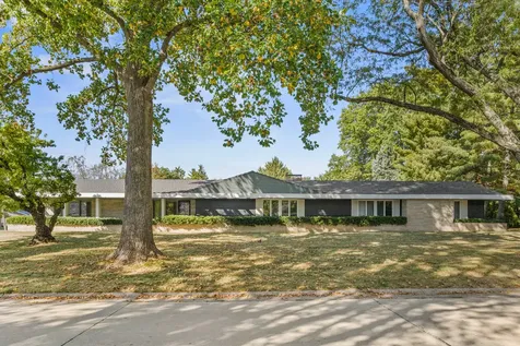 1313 Waverly Drive Champaign IL 61821