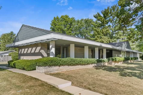 1313 Waverly Drive Champaign IL 61821