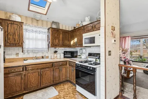 834 River Drive Carol Stream IL 60188