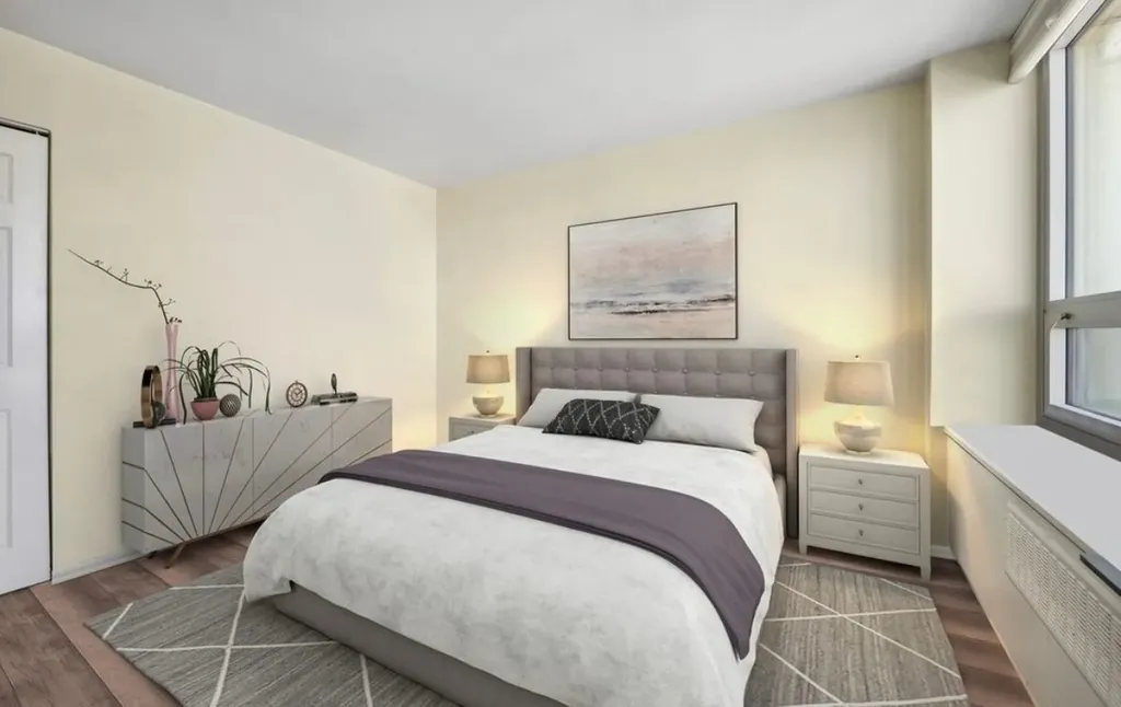 88 West Schiller Street Chicago IL 60610