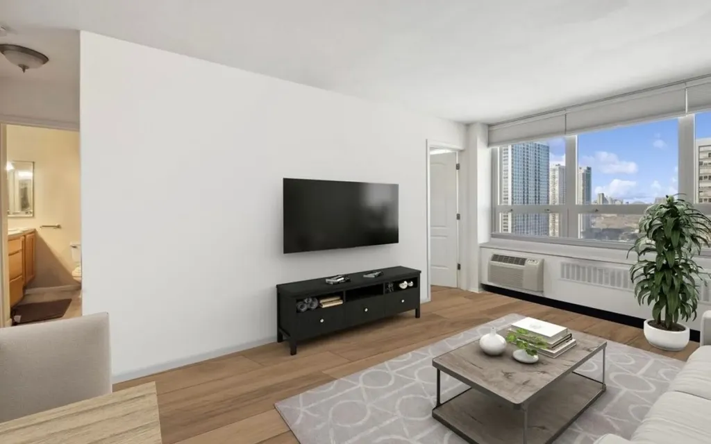 88 West Schiller Street Chicago IL 60610