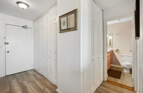 88 West Schiller Street Chicago IL 60610