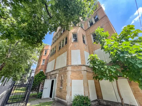 7959 South Muskegon Avenue Chicago IL 60617