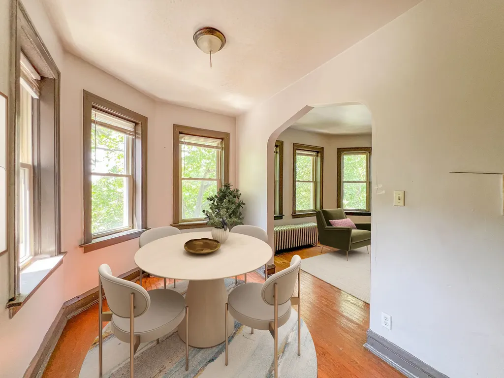 7951 South Muskegon Avenue Chicago IL 60617