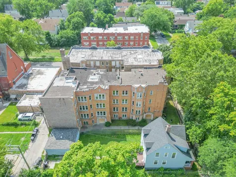 7951 South Muskegon Avenue Chicago IL 60617